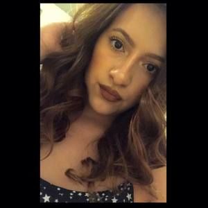 Meet your Posher, Dee